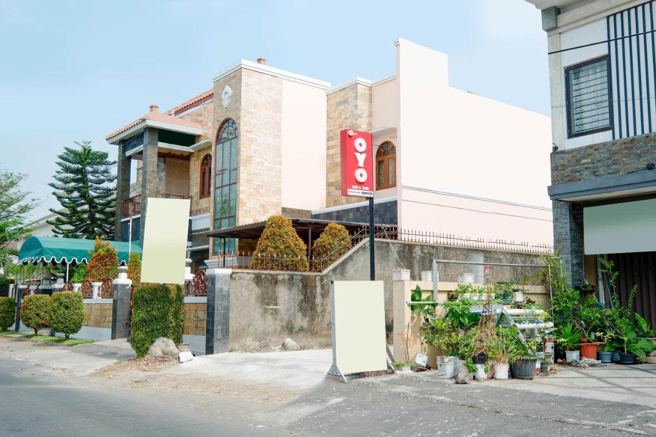 Oyo1611四号之家酒店 Solo 外观 照片